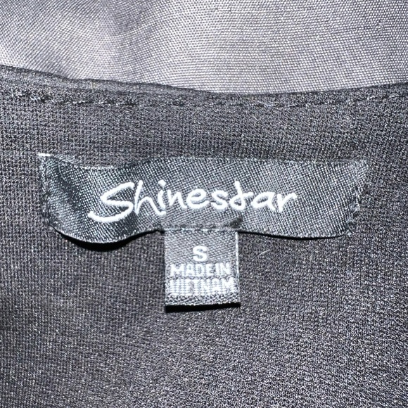 Black full zip front dress - Picture 3 of 3